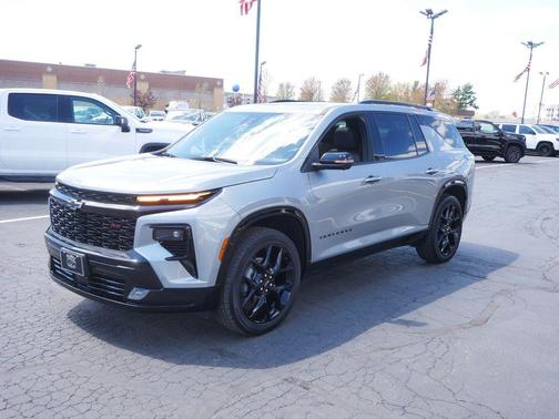 Sterling Gray Metallic 2024 Chevrolet Traverse RS