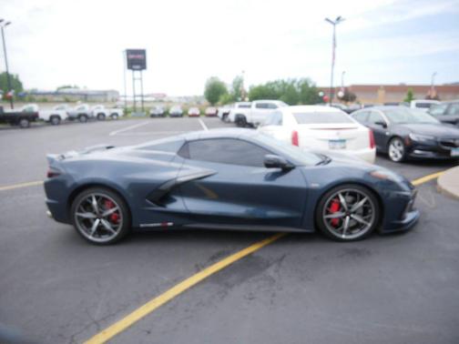 Shadow Gray Metallic 2021 Chevrolet Corvette Stingray w/3LT