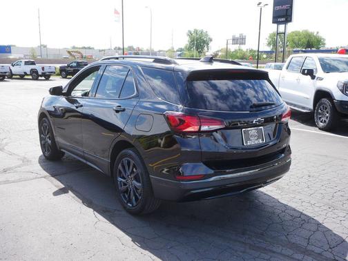 Mosaic Black Metallic 2022 Chevrolet Equinox AWD RS