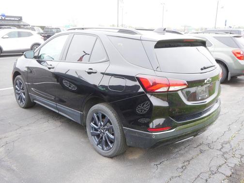 Mosaic Black Metallic 2022 Chevrolet Equinox AWD RS