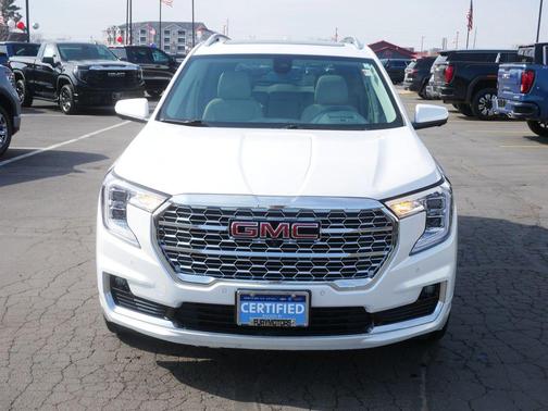 2023 GMC Terrain Denali