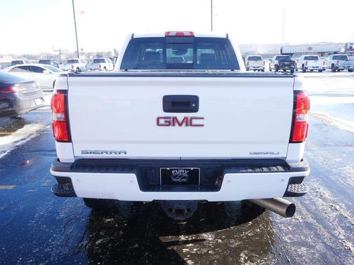 2016 GMC Sierra 2500 Denali