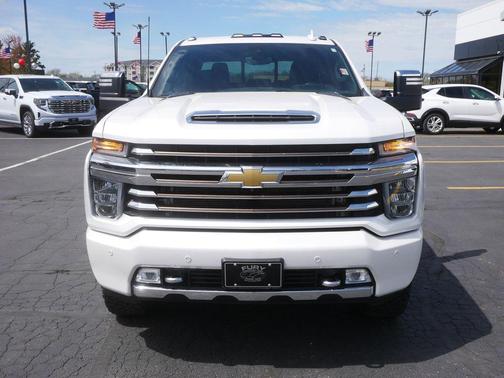 Iridescent Pearl Tricoat 2022 Chevrolet Silverado 3500 High Country