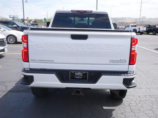 Iridescent Pearl Tricoat 2022 Chevrolet Silverado 3500 High Country
