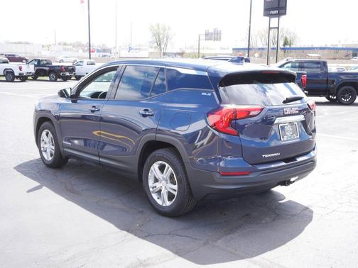 Blue Steel Metallic 2018 GMC Terrain SLE