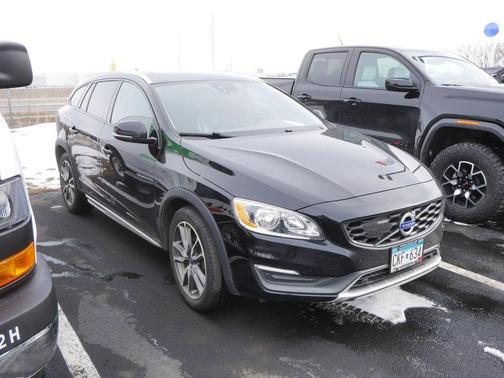 2015 Volvo V60 Cross Country T5