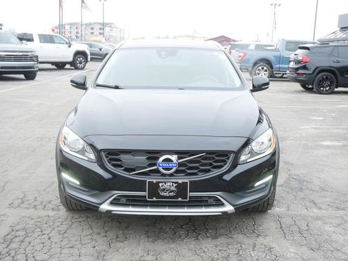 2015 Volvo V60 Cross Country T5