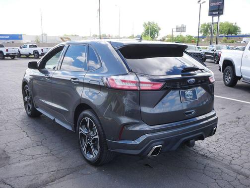 Magnetic Metallic 2019 Ford Edge ST