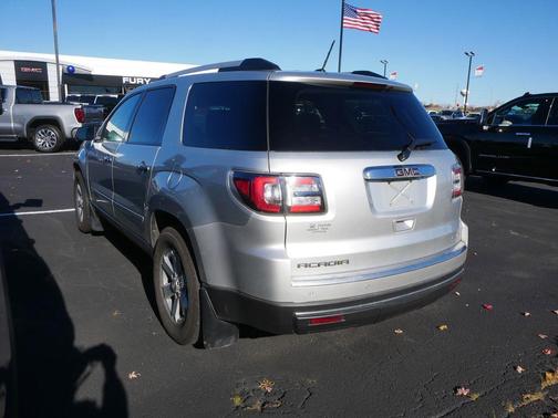 2015 GMC Acadia SLE-2