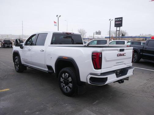 2025 GMC Sierra 3500 Denali
