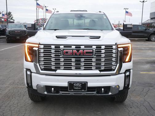 2025 GMC Sierra 3500 Denali