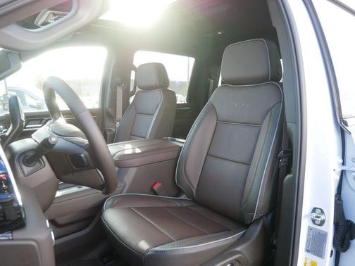 2026 GMC Sierra 3500 Denali