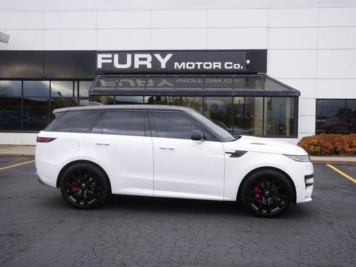 2025 Land Rover Range Rover Sport SE