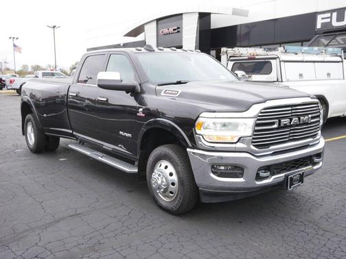 2020 RAM 3500 Laramie Crew Cab 4x4 8' Box