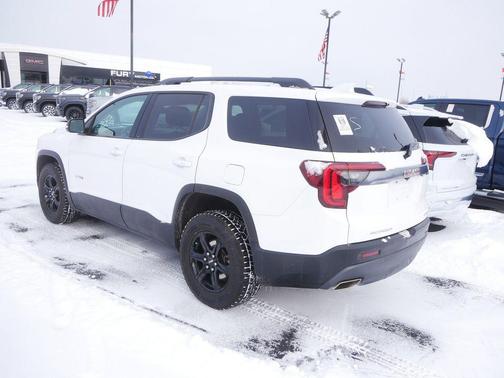 2021 GMC Acadia AWD AT4
