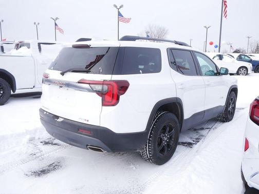 2021 GMC Acadia AWD AT4