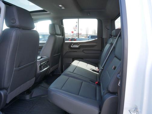 Summit White 2026 GMC Sierra 1500 SLT