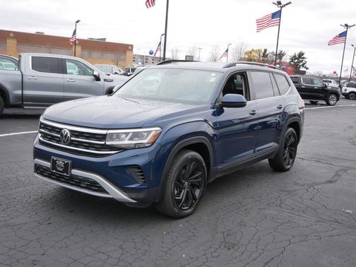 2022 Volkswagen Atlas 3.6L SE w/Technology