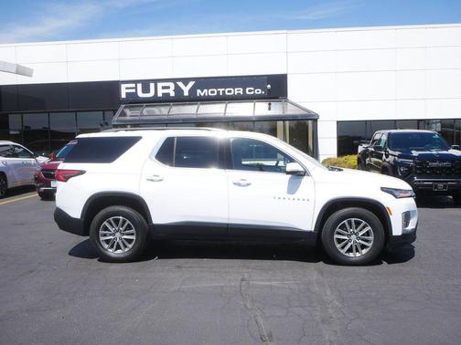 Summit White 2023 Chevrolet Traverse LT Cloth