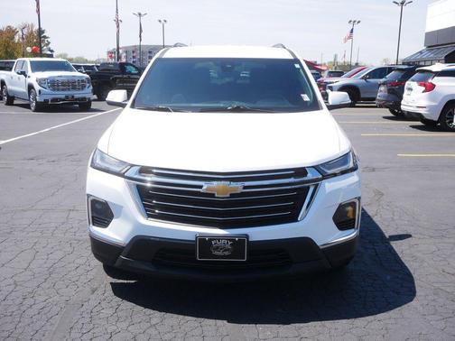 Summit White 2023 Chevrolet Traverse LT Cloth