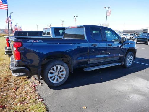 2021 Chevrolet Silverado 1500 Custom