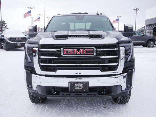 2026 GMC Sierra 3500 SLT