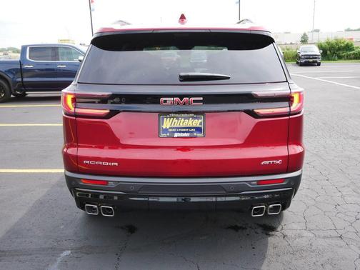 2026 GMC Acadia AWD AT4