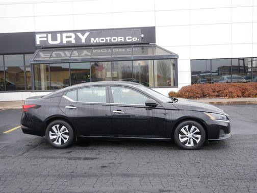 2024 Nissan Altima S FWD