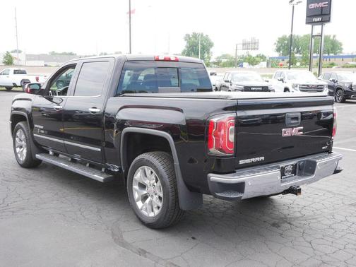 Onyx Black 2018 GMC Sierra 1500 SLT