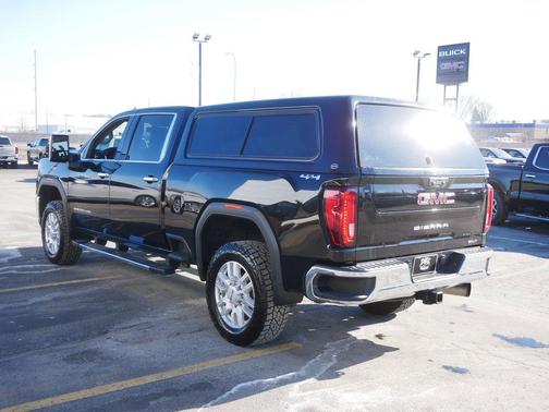 2022 GMC Sierra 2500 SLT