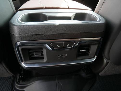 2026 GMC Sierra 3500 Denali