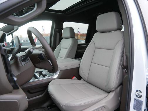 2026 GMC Sierra 3500 SLT