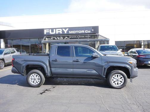 2024 Toyota Tacoma SR5