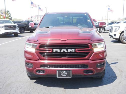 Delmonico Red Pearlcoat 2021 RAM 1500 Laramie