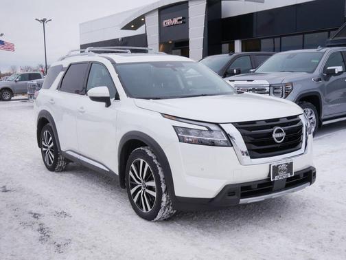 2024 Nissan Pathfinder Platinum 4WD