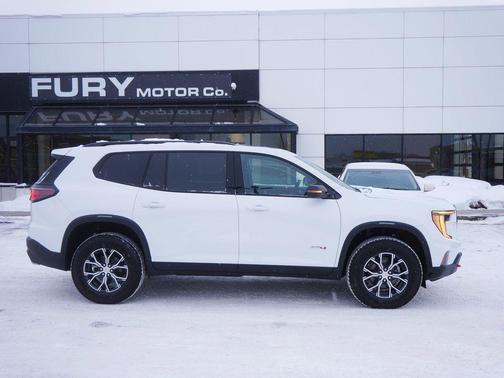 2026 GMC Acadia AT4 AWD