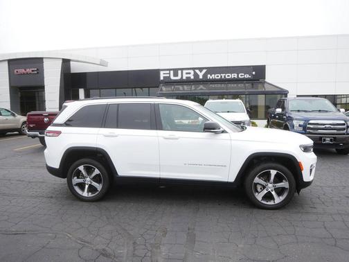 Bright White Clearcoat 2024 Jeep Grand Cherokee Limited