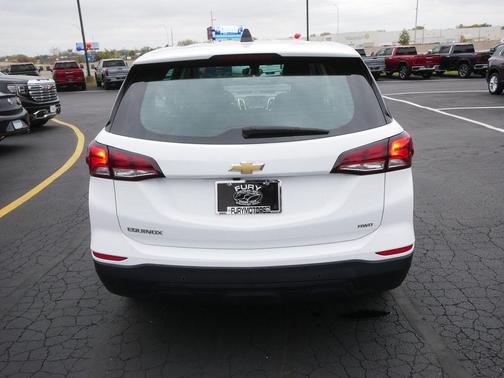 2022 Chevrolet Equinox LS
