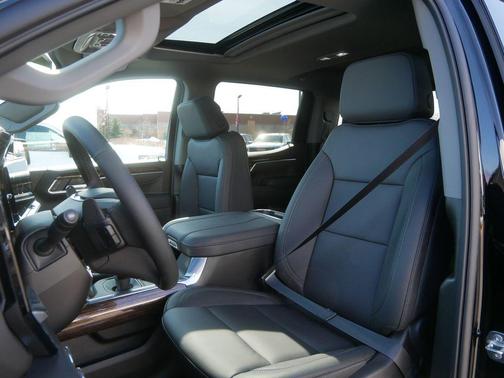 Onyx Black 2026 GMC Sierra 1500 Elevation