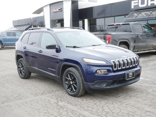 2016 Jeep Cherokee Sport