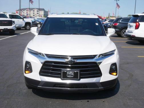 Iridescent Pearl Tricoat 2022 Chevrolet Blazer Premier