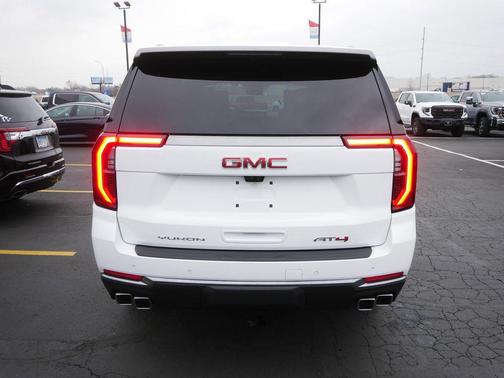 2026 GMC Yukon XL 4WD AT4