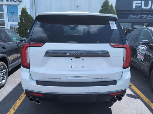 White 2023 GMC Yukon Denali Ultimate