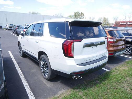 White 2023 GMC Yukon Denali Ultimate