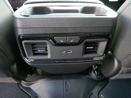 2025 GMC Sierra 3500 Base