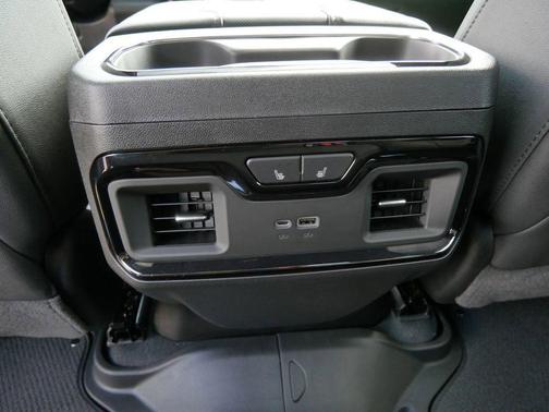 2025 GMC Sierra 3500 Base