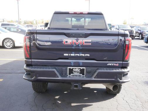 2024 GMC Sierra 2500 AT4