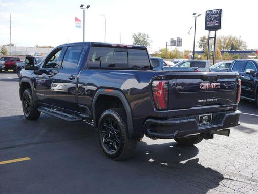 2024 GMC Sierra 2500 AT4