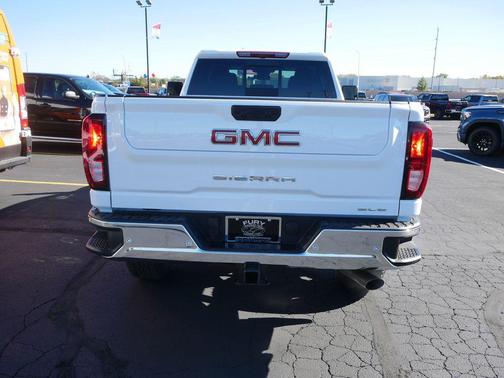 2026 GMC Sierra 3500 SLE