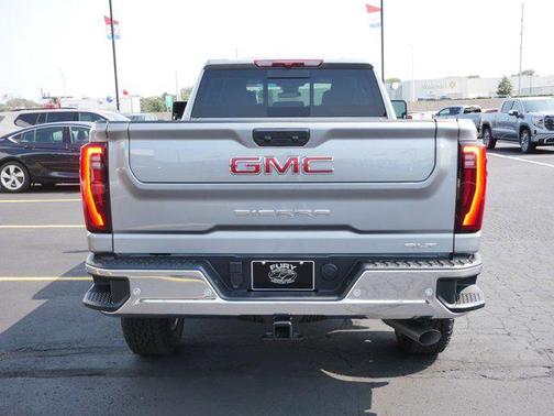 2025 GMC Sierra 3500 SLT